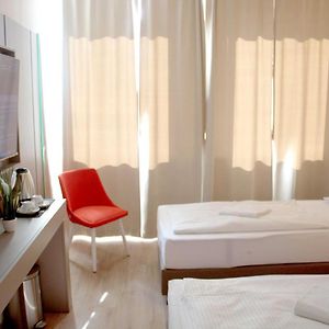 Economy Kamer met Twee Aparte Bedden